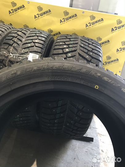 Toyo Observe Ice-Freezer SUV 275/40 R21 и 315/35 R21