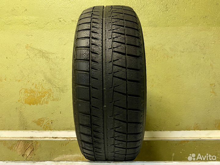 Bridgestone Blizzak Revo GZ 215/60 R16 95S
