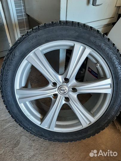 Nokian Tyres Hakkapeliitta 8 23.5/45 R18