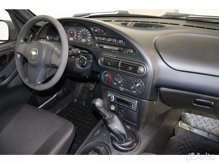 Chevrolet Niva, 2011