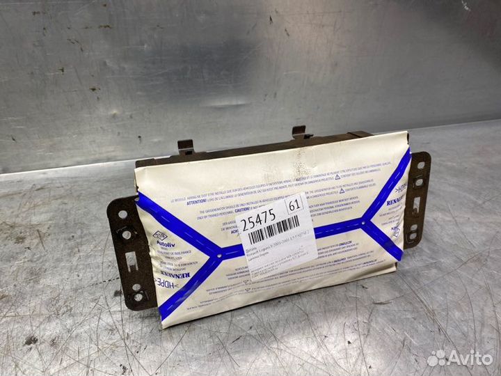 Подушка безопасности пассажирская (в торпедо)