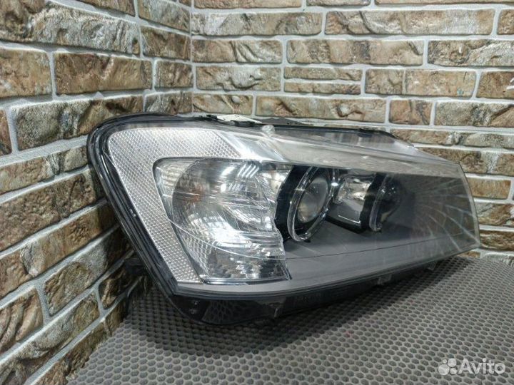 Фара правая BMW X3