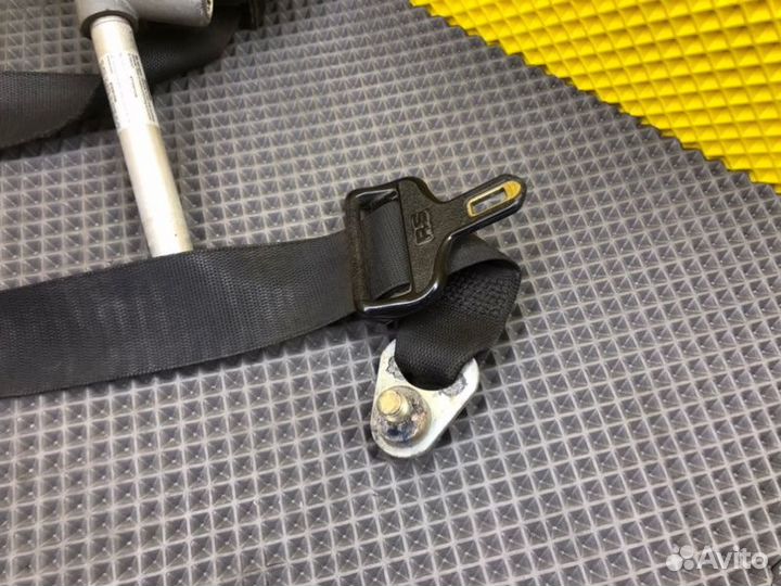 Ремень безопасности передний левый Mercedes-Benz