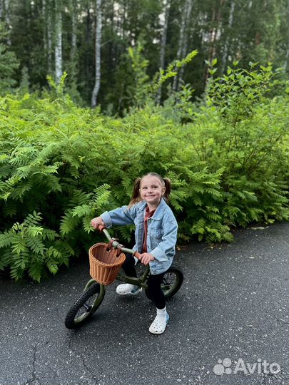 Плетеная корзина на велосипед, самокат, беговел