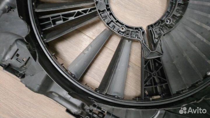 Диффузор вентилятора Mercedes Gl 500 4Matic 166