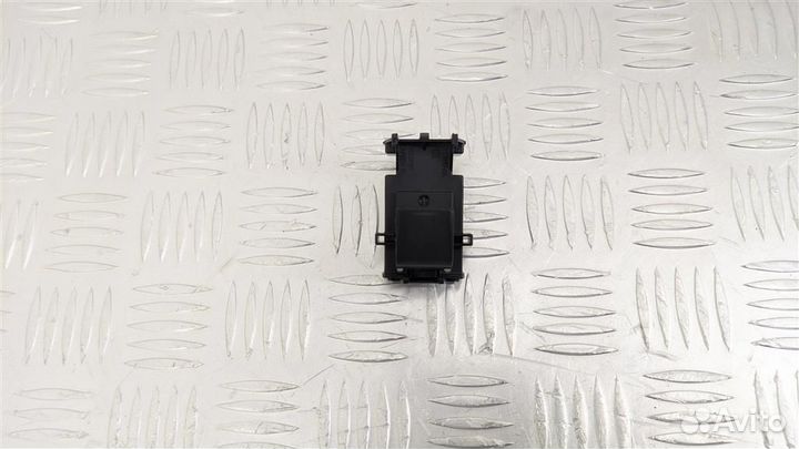 Кнопка стеклоподъемника Lexus UX