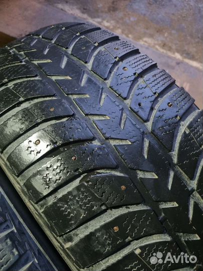 Bridgestone Ice Cruiser 7000 275/65 R17 115T