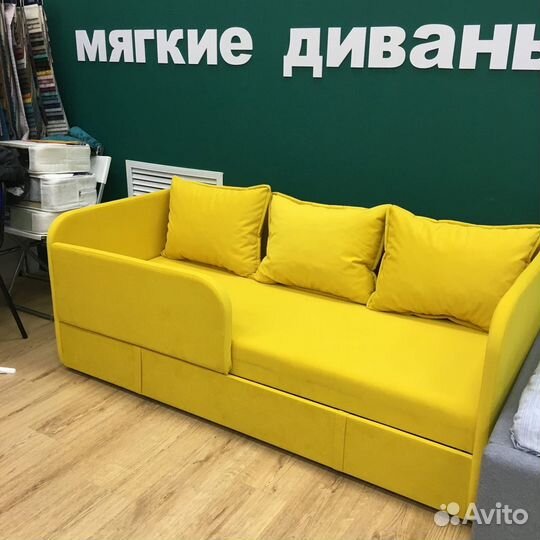 Кровать-диван Киви (новая)