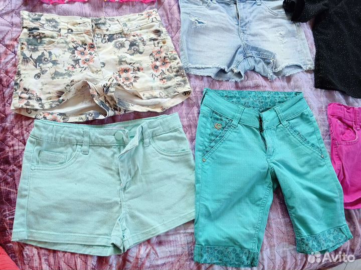 Пакетом шорты и футболки