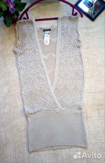 Жилетка безрукавка женская 44-46 новая Америка