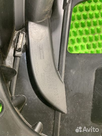 Кронштейн противотуманной фары левый L BMW X1