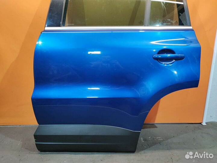 Дверь задняя левая Volkswagen Tiguan 5N1