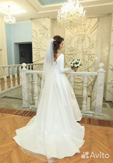 Свадебное платье