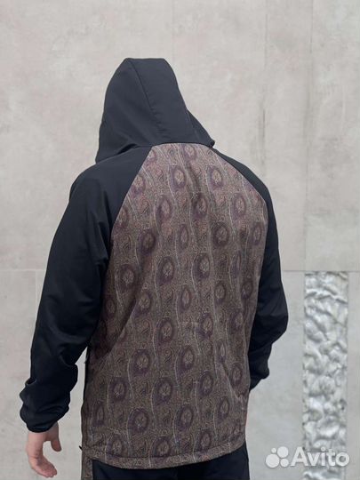 Спортивный костюм ETR0