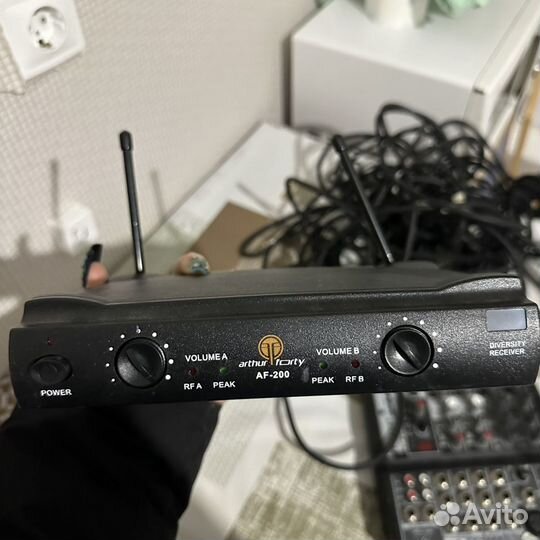 Микшерный пульт behringer 1002fx и arthur forty