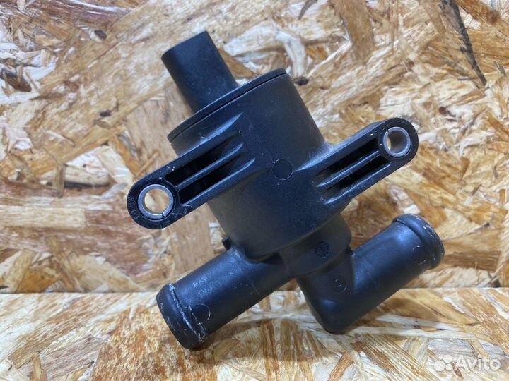 Электромагнитный клапан Audi A4 B9 2016 4H0121671D