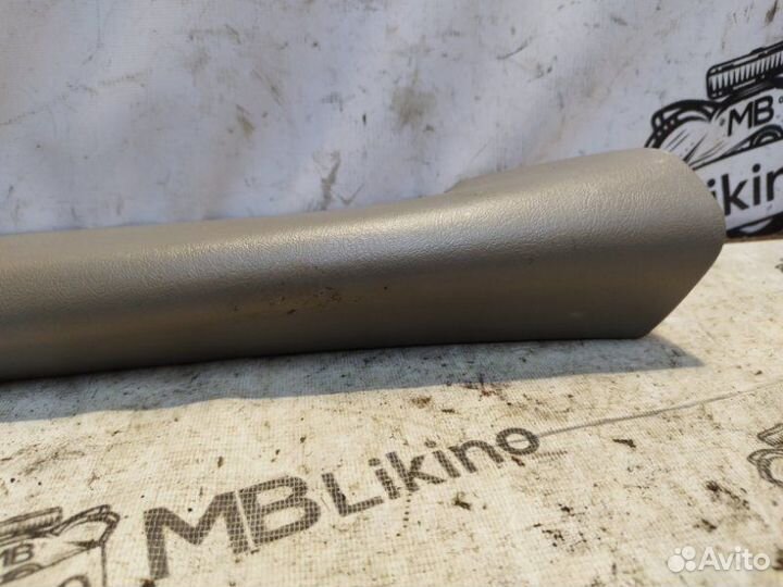 Обшивка стойки лобового стекла правая Chevrolet