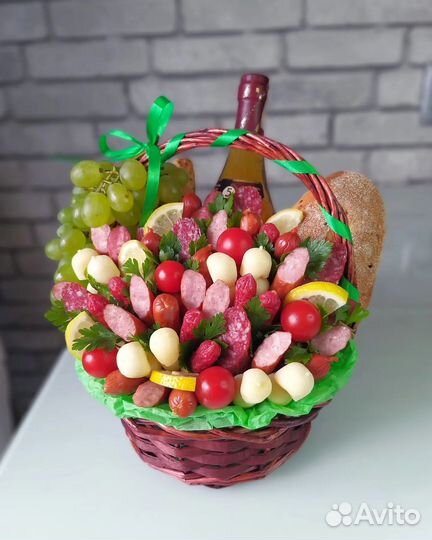 Подарочные корзины, фруктовые корзины, мясные