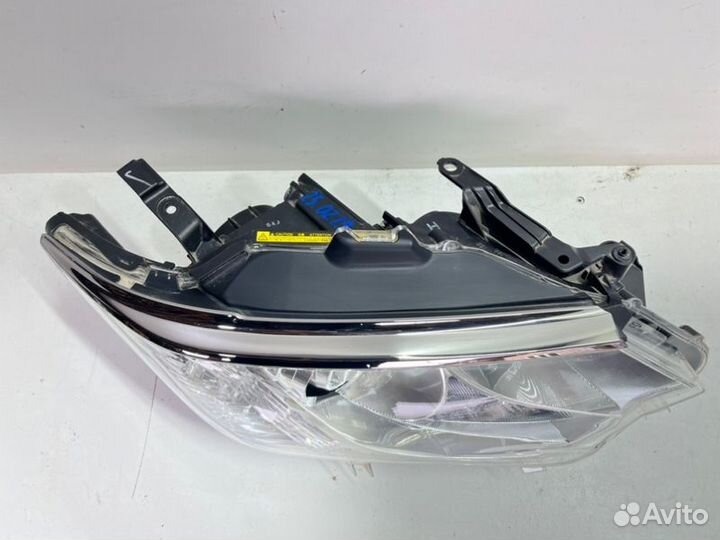 Фара адаптивная передняя правая Toyota Camry V55