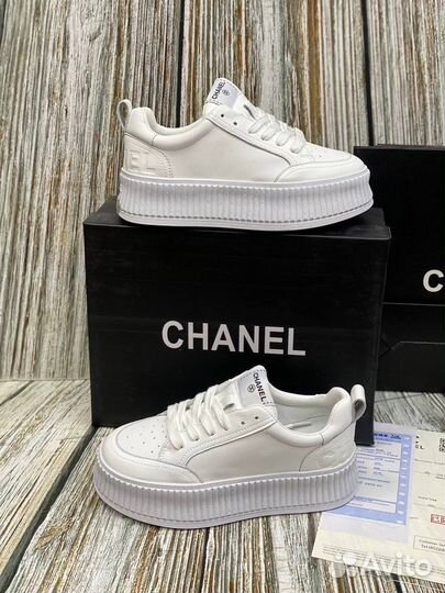 Белые кеды Chanel