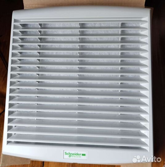 Выпускная решётка Schneider electric 223x223