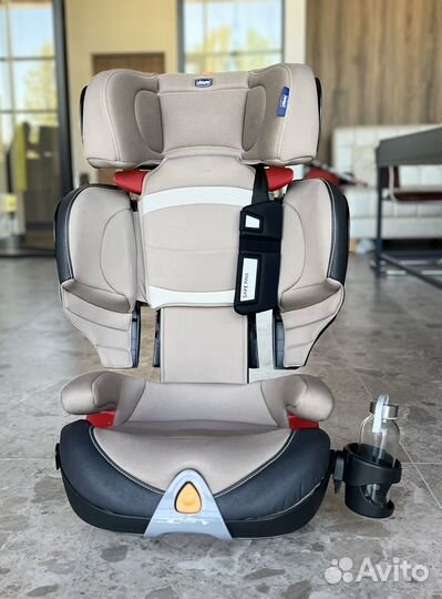 Детское автокресло 15 до 36 кг chicco