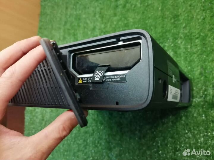 Xbox 360 250гб 80 игр
