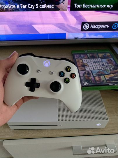 Xbox One s 1tb с играми