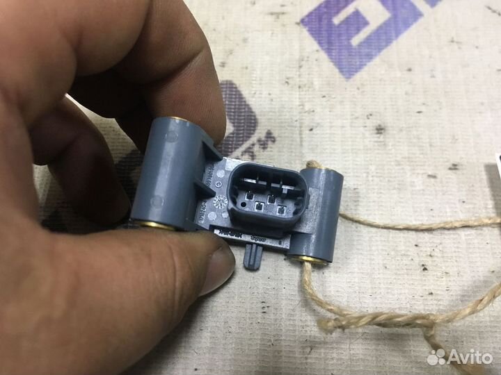 Датчик удара AIR BAG бмв 730D F01 седан, дизель