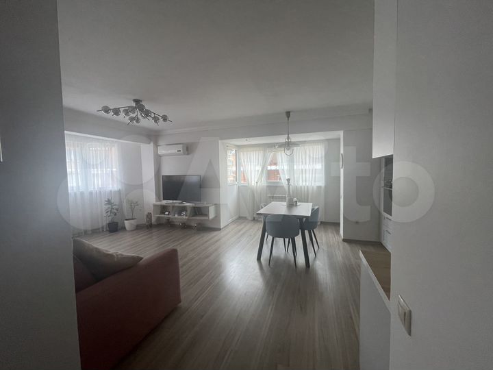 2-к. квартира, 55 м², 4/4 эт.
