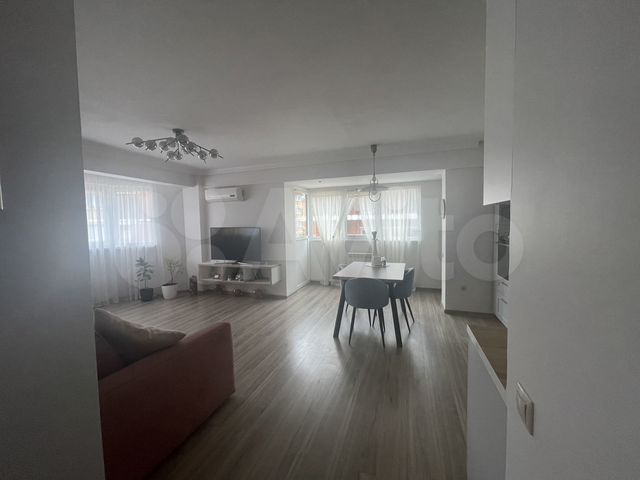 2-к. квартира, 55 м², 4/4 эт.