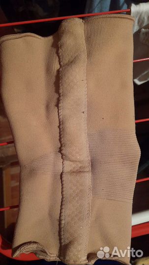 Наколенник