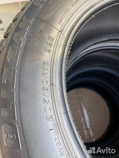 Bridgestone Blizzak Revo GZ 205/60 R16