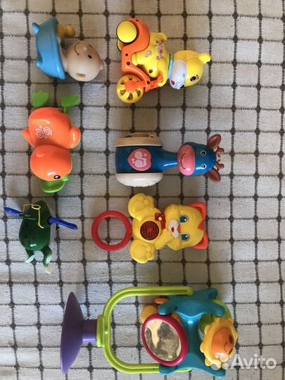 Погремушки и игрушки