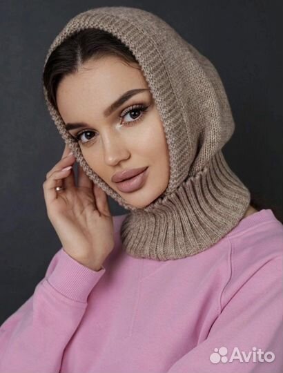 Женский капор шерстяной