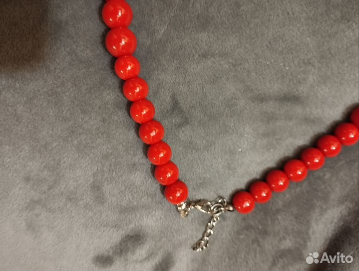 Бусы Цвет красный