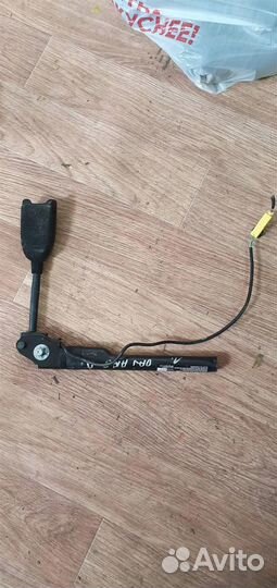 Преднатяжитель ремня левый Opel Astra J 2010-2017