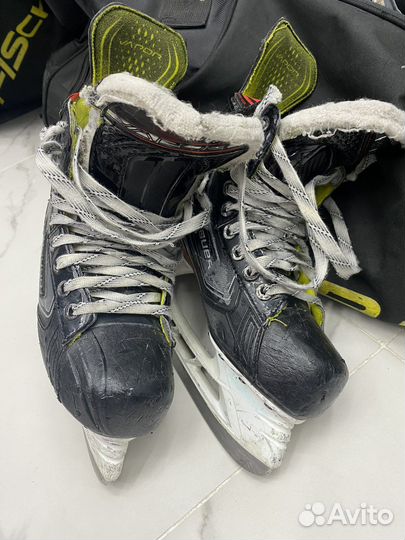 Коньки хоккейные