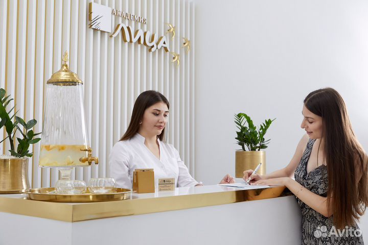 Администратор медицинской клиники