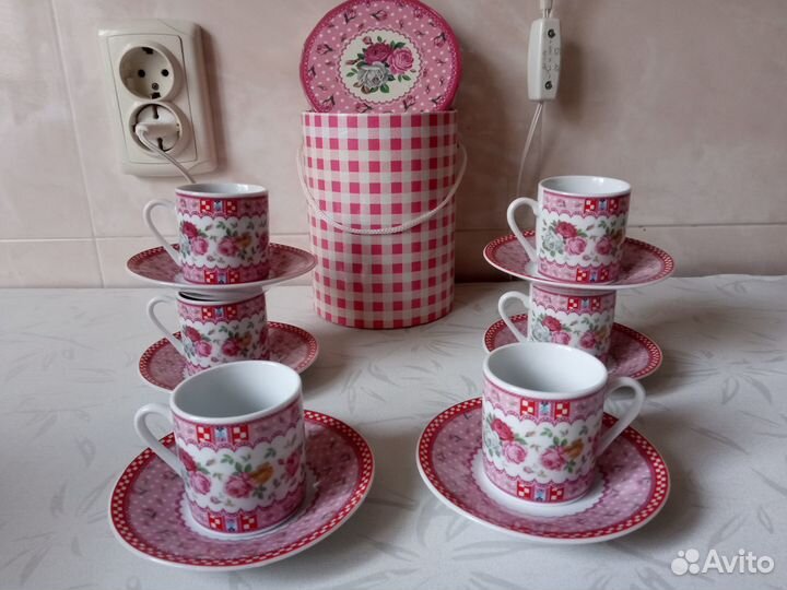 Продаю чайный сервиз