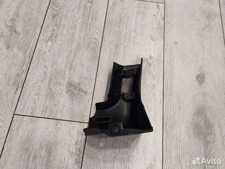 Накладка порога передняя левая Renault Duster
