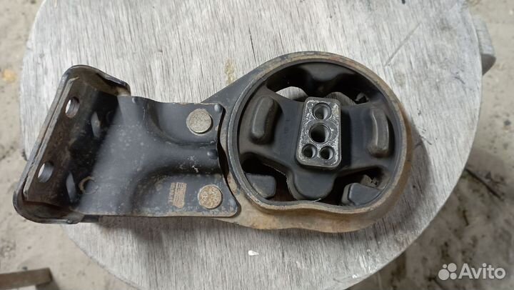 Опора двигателя ваз 2108