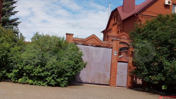 Дом 460 м² на участке 50 сот.