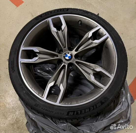 Комплект колёс на оригинальных дисках BMW 668M R20