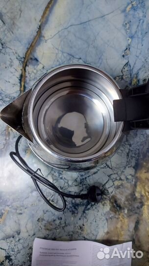 Электрический новый чайник на 2L воды