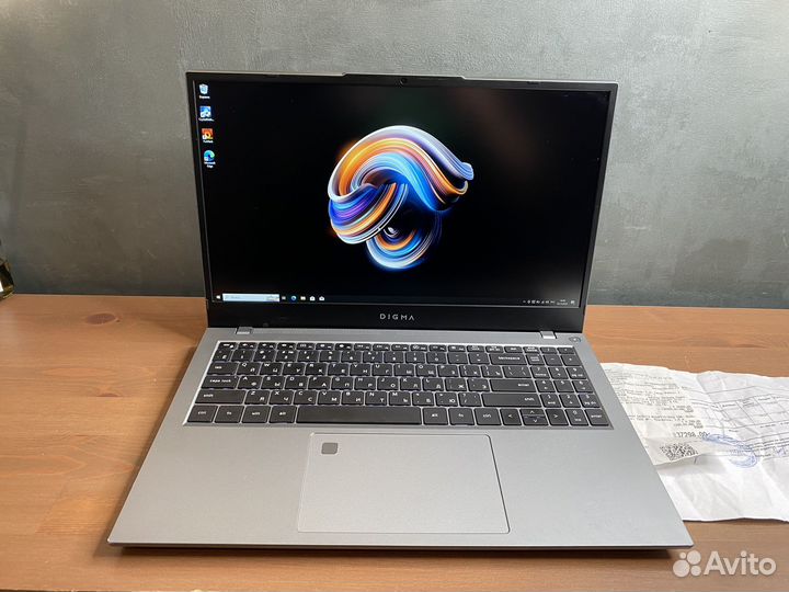 Digma 15,6
