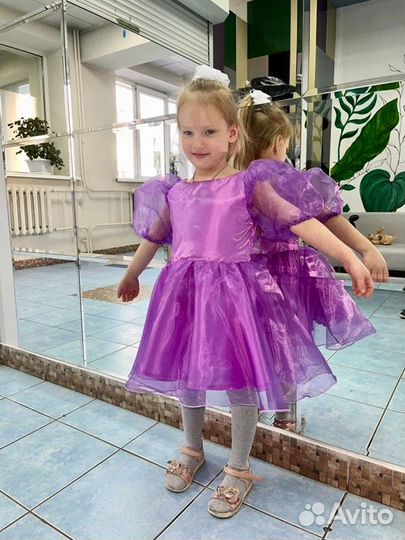 Платья детские новые 110-122