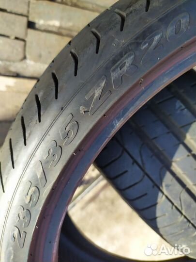 Pirelli P Zero 235/35 R20 92Y