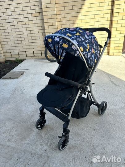 Прогулочная коляска