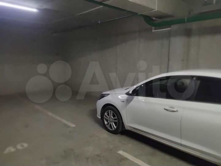 Машиноместо, 30 м²